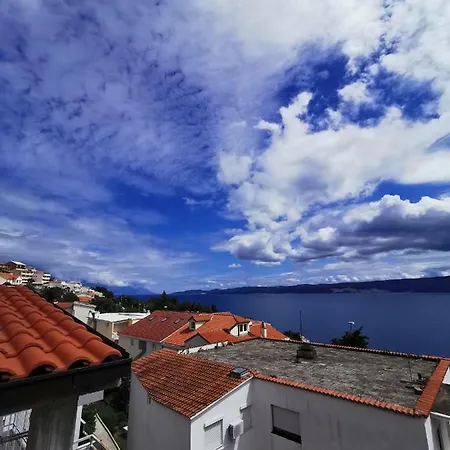 Veky * Omiš